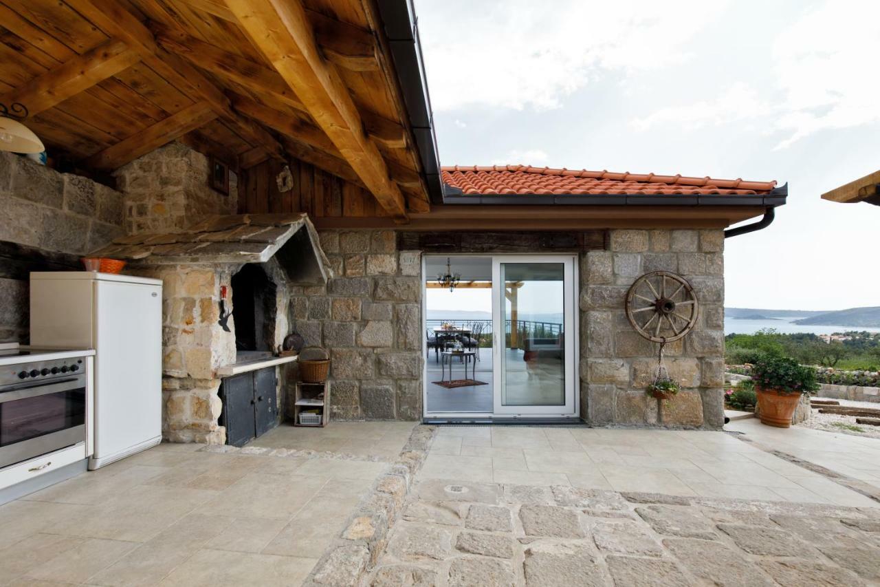 Capri House Villa เซเกต วรันยีชา ภายนอก รูปภาพ