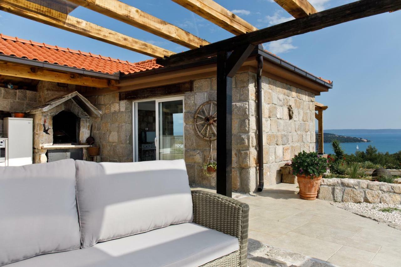 Capri House Villa เซเกต วรันยีชา ภายนอก รูปภาพ